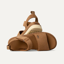 Cargar imagen en el visor de la galería, Sandalia UGG
