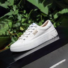 Cargar imagen en el visor de la galería, Deportiva NO NAME SS25