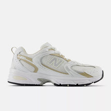 Cargar imagen en el visor de la galería, New Balance 530