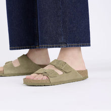 Cargar imagen en el visor de la galería, Sandalia Birkenstock
