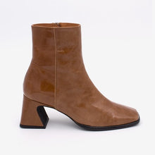 Cargar imagen en el visor de la galería, Botín Ángel Alarcón