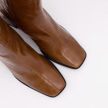 Cargar imagen en el visor de la galería, Botín Ángel Alarcón