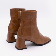 Cargar imagen en el visor de la galería, Botín Ángel Alarcón