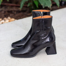 Cargar imagen en el visor de la galería, Botín Ángel Alarcón