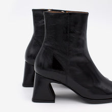 Cargar imagen en el visor de la galería, Botín Ángel Alarcón