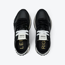 Cargar imagen en el visor de la galería, Deportiva SUN68