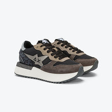 Cargar imagen en el visor de la galería, Deportiva SUN68