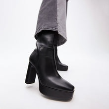 Cargar imagen en el visor de la galería, Botín LC