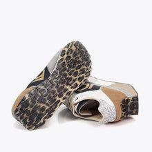 Cargar imagen en el visor de la galería, Deportiva Lola Casademunt