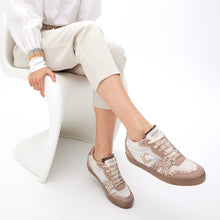 Cargar imagen en el visor de la galería, Deportiva Lola Casademunt