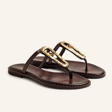 Cargar imagen en el visor de la galería, Sandalia marrón SS25