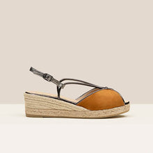 Cargar imagen en el visor de la galería, Alpargata Gaimo SS25