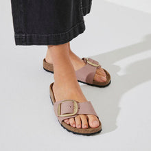 Cargar imagen en el visor de la galería, Sandalia Birkenstock