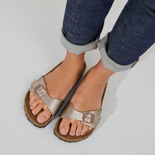 Cargar imagen en el visor de la galería, Sandalia Birkenstock