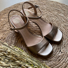 Cargar imagen en el visor de la galería, Sandalia Unisa