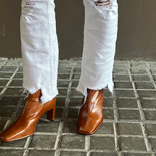 Cargar imagen en el visor de la galería, Botín Ángel Alarcón