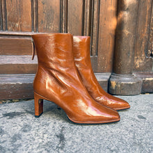 Cargar imagen en el visor de la galería, Botín Ángel Alarcón