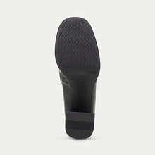 Cargar imagen en el visor de la galería, Mocasín Hispanitas