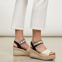 Cargar imagen en el visor de la galería, Sandalia LC