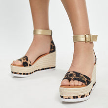 Cargar imagen en el visor de la galería, Sandalia LC