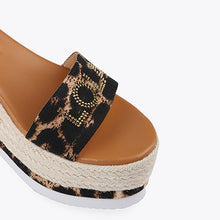 Cargar imagen en el visor de la galería, Sandalia LC