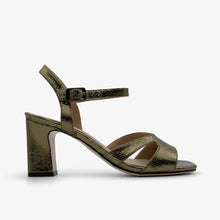 Cargar imagen en el visor de la galería, Sandalia Regarde Le Ciel SS25