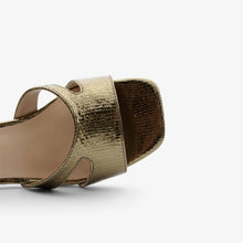 Cargar imagen en el visor de la galería, Sandalia Regarde Le Ciel SS25