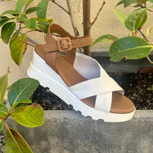 Cargar imagen en el visor de la galería, Sandalia Itse