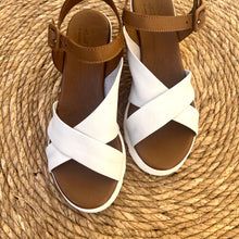 Cargar imagen en el visor de la galería, Sandalia Itse