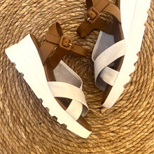 Cargar imagen en el visor de la galería, Sandalia Itse