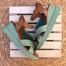 Cargar imagen en el visor de la galería, Sandalia Itse