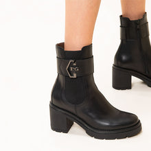 Cargar imagen en el visor de la galería, Botín NeroGiardini