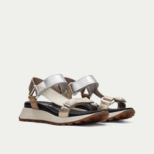 Cargar imagen en el visor de la galería, Sandalia Hispanitas