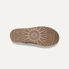 Cargar imagen en el visor de la galería, Botín UGG