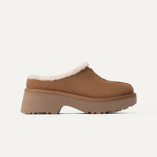 Cargar imagen en el visor de la galería, Zueco UGG