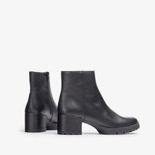 Cargar imagen en el visor de la galería, Botín Unisa