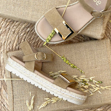 Cargar imagen en el visor de la galería, Sandalia itse