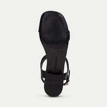 Cargar imagen en el visor de la galería, Sandalia Hispanitas