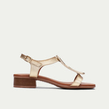 Cargar imagen en el visor de la galería, Sandalia Hispanitas