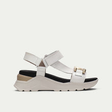 Cargar imagen en el visor de la galería, Sandalia casual Hispanitas