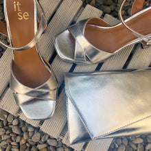 Cargar imagen en el visor de la galería, Sandalia Itse