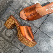 Cargar imagen en el visor de la galería, Zueco Itse