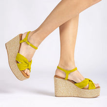 Cargar imagen en el visor de la galería, Sandalia Unisa