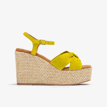 Cargar imagen en el visor de la galería, Sandalia Unisa