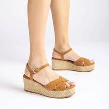 Cargar imagen en el visor de la galería, Sandalia Unisa