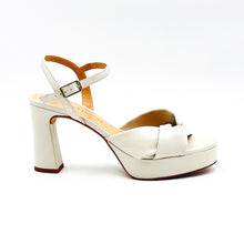 Cargar imagen en el visor de la galería, Sandalia Unisa