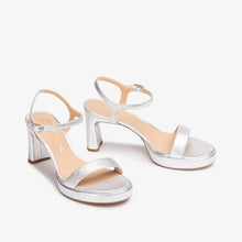 Cargar imagen en el visor de la galería, Sandalia Unisa - NEW IN