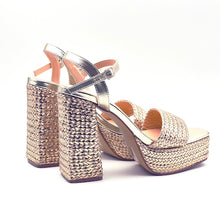 Cargar imagen en el visor de la galería, Sandalia Altrimenti