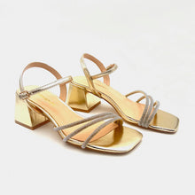 Cargar imagen en el visor de la galería, Sandalia Altrimenti