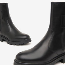 Cargar imagen en el visor de la galería, Botín Nero Giardini